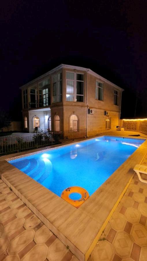 Raffles Villa With Pool ガバラ エクステリア 写真